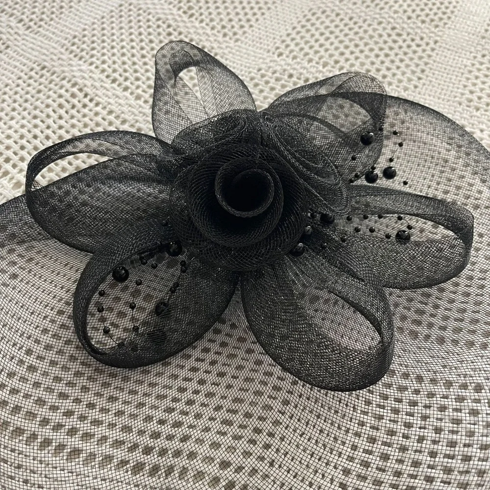 Black Floral Beaded Fascinator Hat Kentucky Derby Wedding Party‎ Races